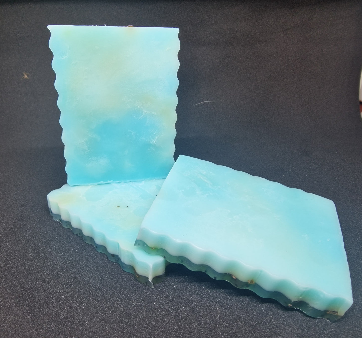 "Something Blue" – Handgemachte Hochzeitsseife mit Lavendel & Mohnpeeling